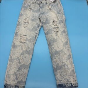 Vintage Reunion Floral Lace Print Distressed Rewash Jeans Size 9/10